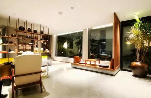 Ziyang County House | Floral Lux Hotel Wuyuan Fanchenjia Neo-Song Style Luxury Designer Lodge