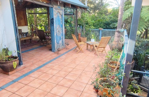 Baulkham Hills House | Forest Retreat 30 mins from Sydney CBD