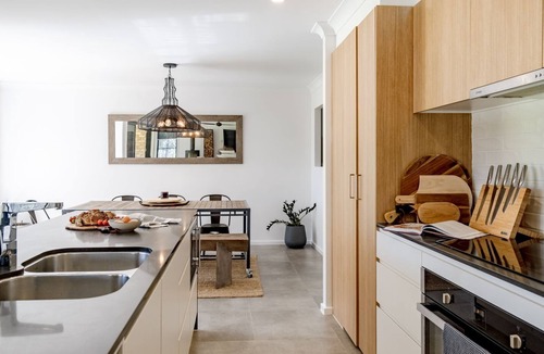 Little Forest House | Forever Sunday - Plunge Pool, Woodfire pizza oven, Outdoor firepit