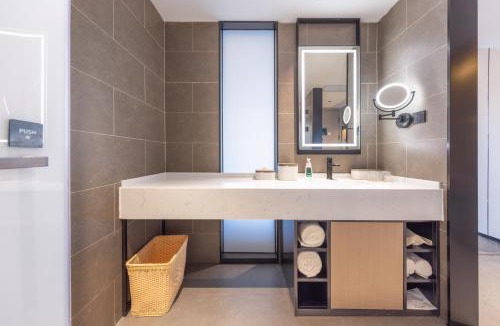 Nanhai Hotel | Foshan Nanhai Jinshazhou Jinbo Tiandi Atour Hotel