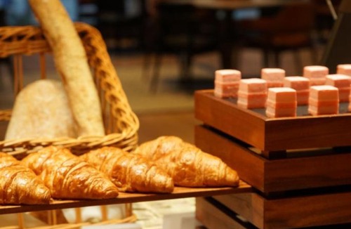 Liwan Hotel | Four Points by Sheraton Guangzhou Bai’e Tan