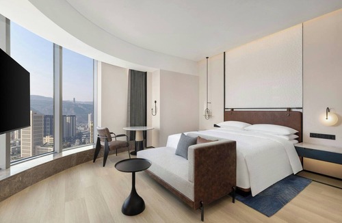 Qinzhou District Hotel | Four Points by Sheraton Tianshui
