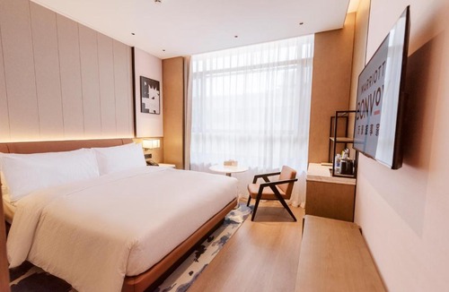 Mingsha Mountain and Crescent Spring Hotel | Four Points by Sheraton Dunhuang