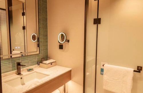 Mingsha Mountain and Crescent Spring Hotel | Four Points by Sheraton Dunhuang