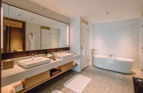 Nanhu Qu Hotel | Four Points by Sheraton Jiaxing