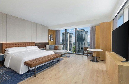 Wutongqiao District Hotel | Four Points by Sheraton Leshan