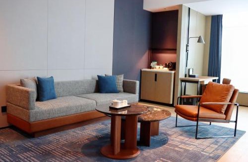 Liangqing District Hotel | Four Points by Sheraton Nanning, Wuxiang