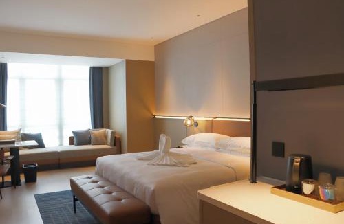 Liangqing District Hotel | Four Points by Sheraton Nanning, Wuxiang