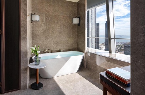 Dalian City Center Hotel | Four Seasons Hotel Dalian
