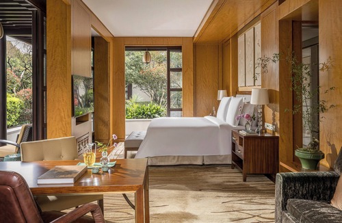 Xihu Hotel | Four Seasons Hotel Hangzhou at West Lake