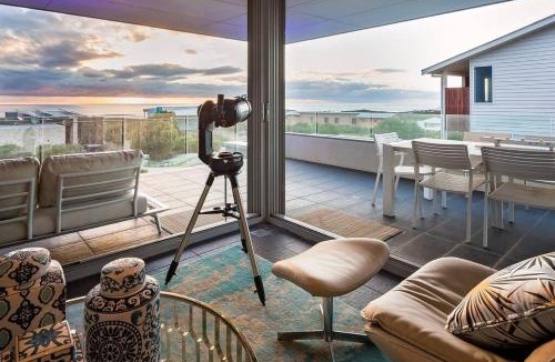 Gnarabup House | Fragrant Harbour - wood fire & stunning ocean views