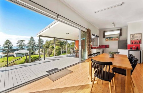 Tuross Head House | Frenchies @ Tuross Head - 200m from the Beach!
