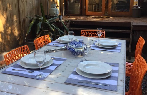 Newtown House | Fresh clean & bright - Newtown house opp park, walk to station