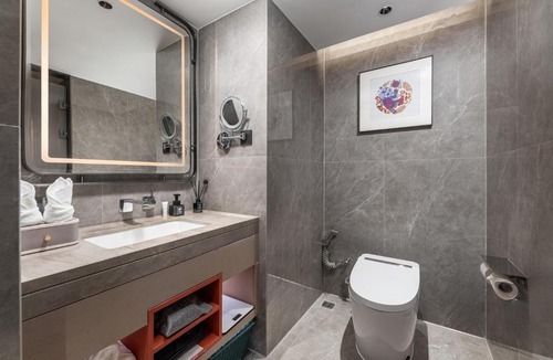Yuexiu Hotel | From K Guangshi Hotel-XIAOBEI Metro Branch