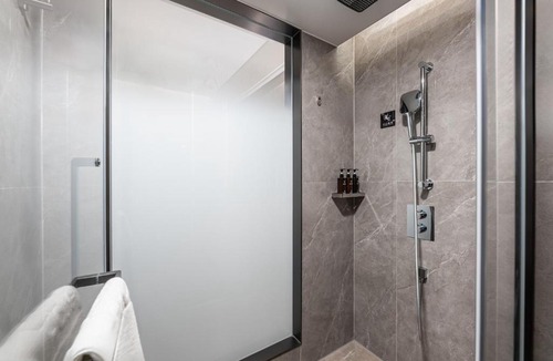 Yuexiu Hotel | From K Guangshi Hotel-XIAOBEI Metro Branch