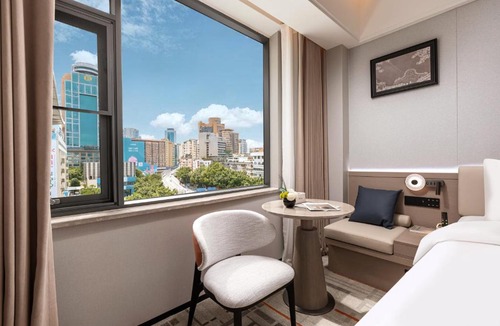 Yuexiu Hotel | From K Guangshi Hotel-XIAOBEI Metro Branch
