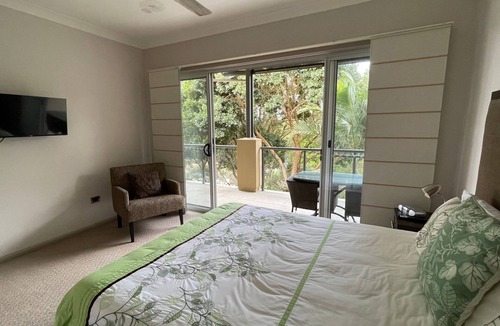 South West Rocks Apartment | FRONT CREEK UNIT 3 - VIEWS OVER FRONT CREEK