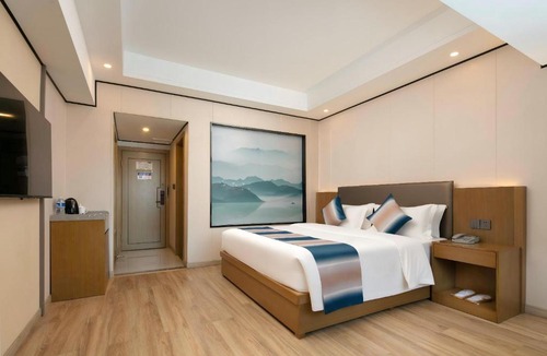 Yongding Hotel | Fulantel Hotel Tianmen Mountain-Cableway-Free pick up service ,Free laundry&Drying,Attraction Tichets Service