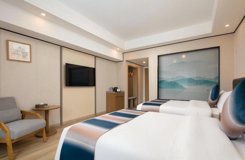 Yongding Hotel | Fulantel Hotel Tianmen Mountain-Cableway-Free pick up service ,Free laundry&Drying,Attraction Tichets Service