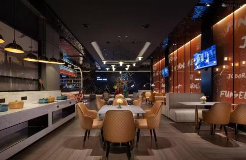 Changsha County Hotel | FunGee欢致酒店洋湖中医药大学店