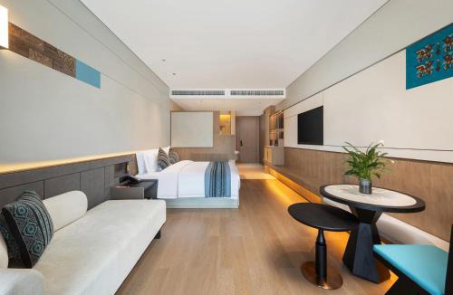 Xiangxi Hotel | Furong Internationa Grand Hotel-Free pick-up - Free gym & pool - English service -The Only International Luxury Hotel in Furong Town
