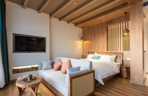 Chengjiang County Hotel | Fuxian Lake Lanshan Su Ant Nest Homestay