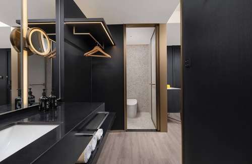 Middle Chaoyang Hotel | Garner Hotel Beijing 798 Art District By Ihg