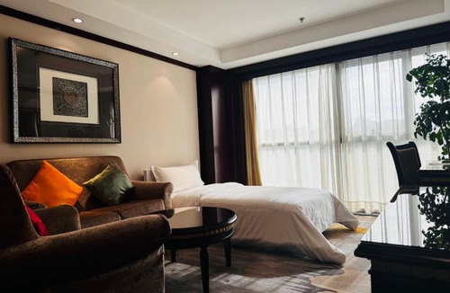 Yangpu Hotel | Gem Flower Hotel - North Bund