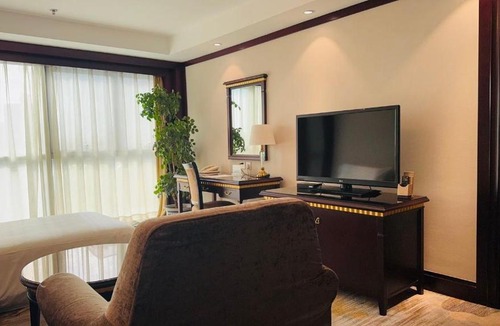 Yangpu Hotel | Gem Flower Hotel - North Bund