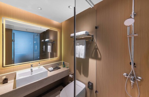 Longhua District Hotel | Genpla Hotel by Shenzhen Metro