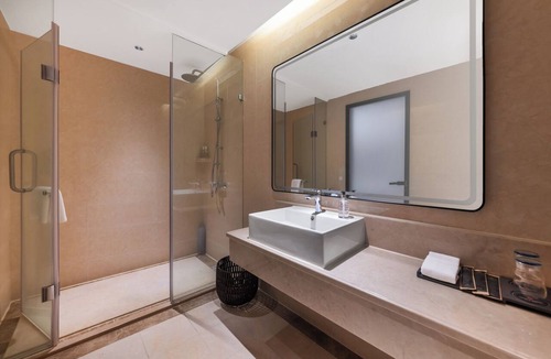 Longhua District Hotel | Genpla Hotel by Shenzhen Metro