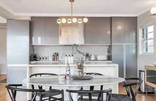 Kirribilli Apartment | Getawayz NSW - Heatherbrae I - Luxurious 3 Bed Apartment, World Class Harbour Bridge Views.