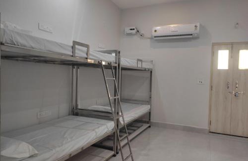 Mathura Apartment | Giri Ashraya
