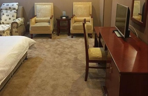 Pudong Hotel | Gloria Plaza Hotel Hangtou