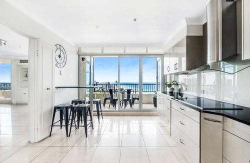 Surfers Paradise Apartment | Golden Gate - Q Stay