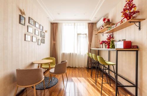 Wangfujing Shopping Area Hotel | Golden Inns Chain Hotel Beijing JianGuomen