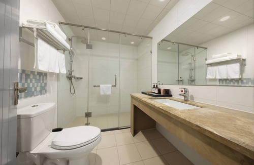 Beijing Hotel | Golden Phoenix PEK Airport T3 Beijing