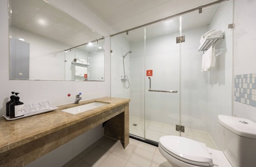 Beijing Hotel | Golden Phoenix PEK Airport T3 Beijing