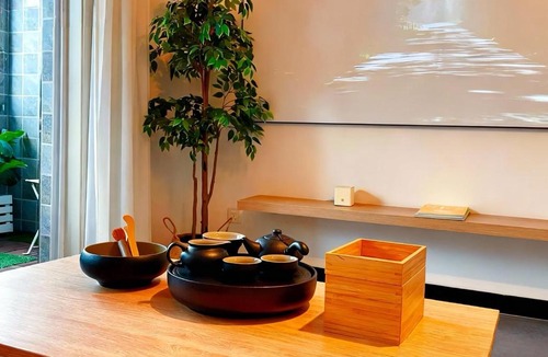 Weiyang Apartment | Gongxi Brand 2BR Apartment TOP RATED Host Managed By 5-Year Near Subway