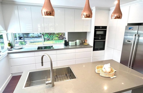 Warriewood House | Gorgeous Contemporary Home with Tropical Garden