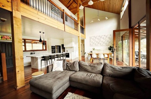 Talunga House | Gorgeous Stone Barn in the Adelaide Hills