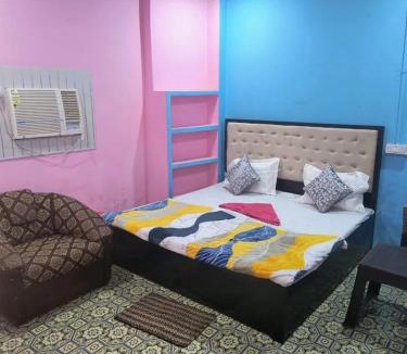 Varanasi Hotel | Goroomgo Rainbow Residency Varanasi Near By Assi Ghat River - Excellent Service