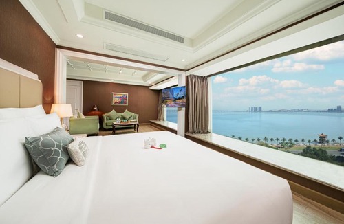 Xiangzhou District Hotel | Grand Bay Hotel Zhuhai