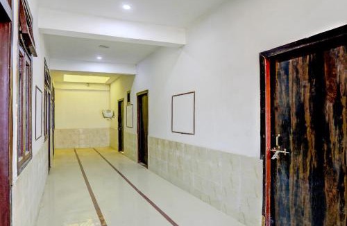 Malihabad Hotel | Grand Castle Inn