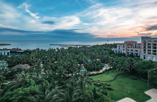 Donghu District Hotel | Grand Hotel Haikou - Managed by Accor