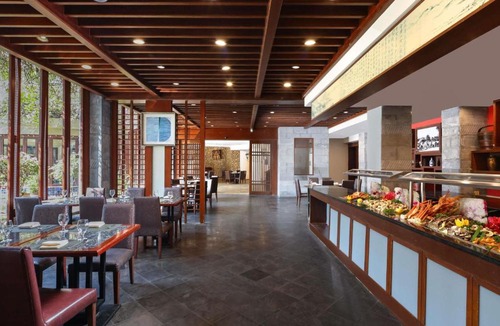 Jiyang Hotel | Grand Mercure & Spa Sanya Yalong Bay - Huayu Resort Hotel Enjoy a 20-minute massage session