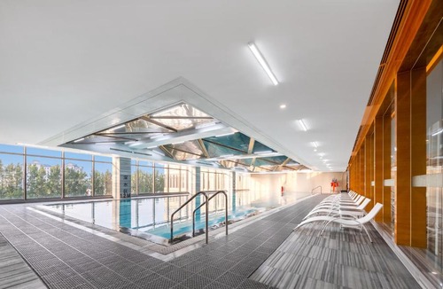 Xinwu District Hotel | Grand Rezen Hotel Wuxi