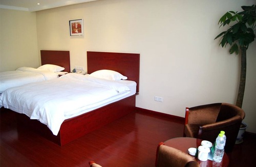 Weihai Hotel | Green Tree Inn Express