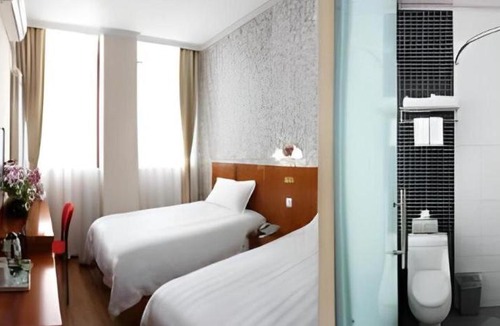 Downtown Beijing Hotel | GreenTree Alliance Beijing Tiantan DonGMEn Hotel