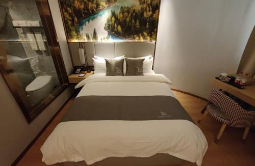 Urumqi City Centre Hotel | GreenTree Eastern Hotel Xinjiang Urumqi Renmin Road